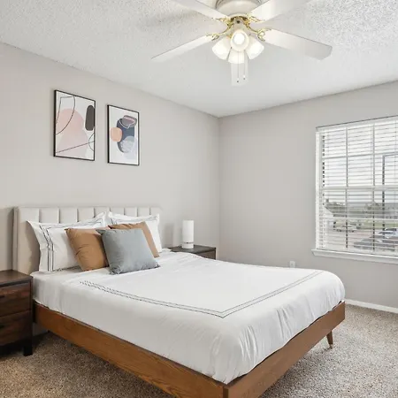 3001 Crystal Springs 922 I Spacious 1 Bed 1 Bath
